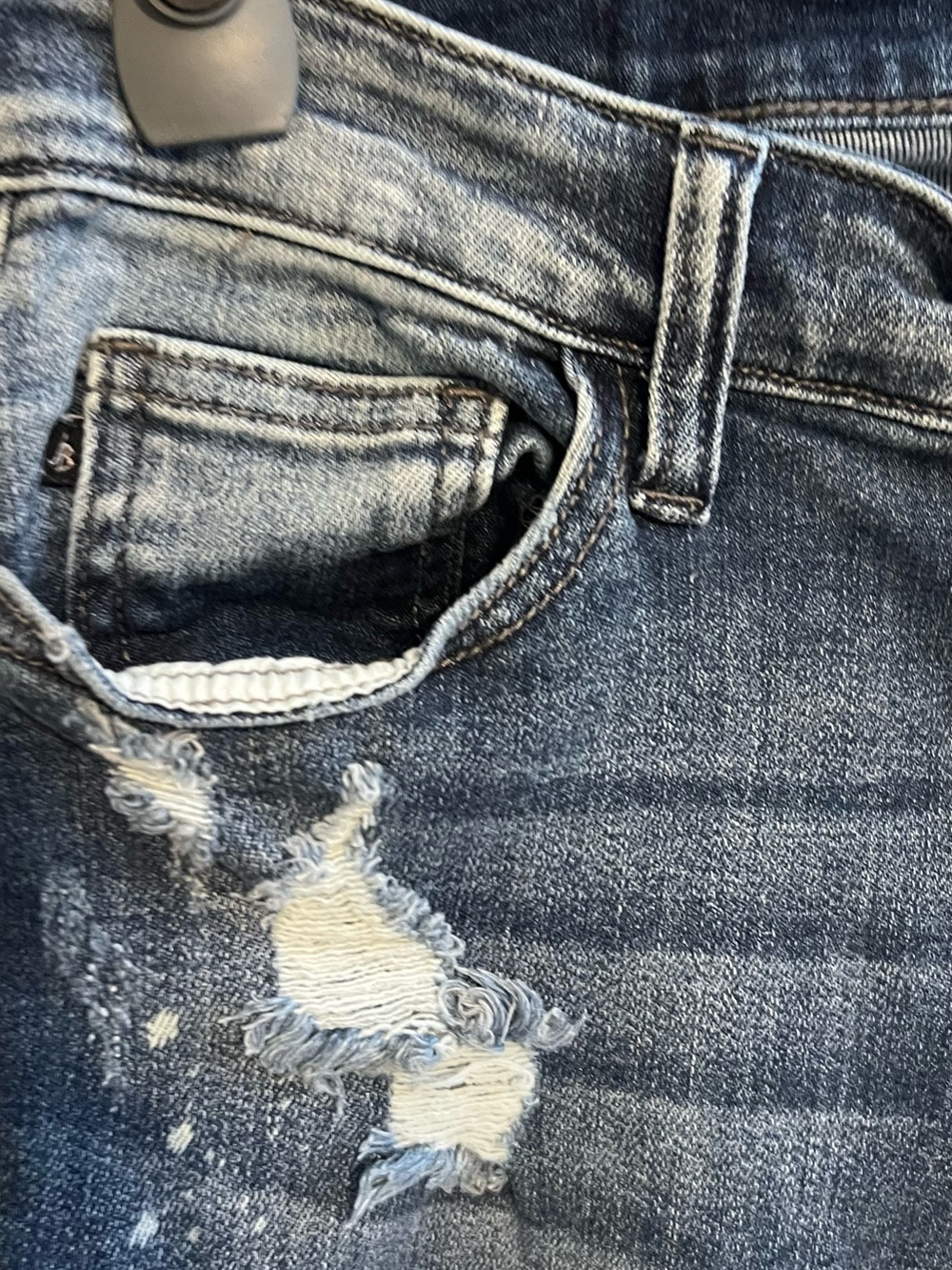 Judy Blue Distressed Boyfriend Fit Dark Skinny Jeans Paint-Splatter |Women 11/30 - Picture 2 of 8
